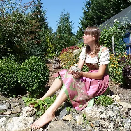 Sulamith Mit Garten
