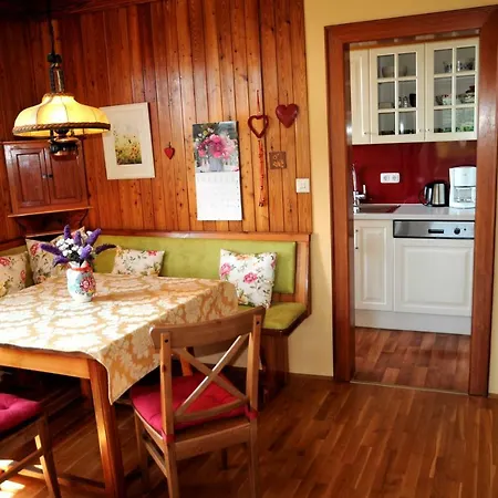 Sulamith Mit Garten *